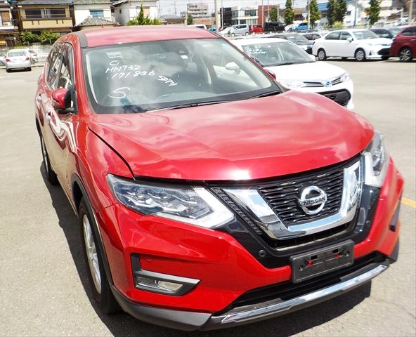 NISSAN X-TRAIL 2018