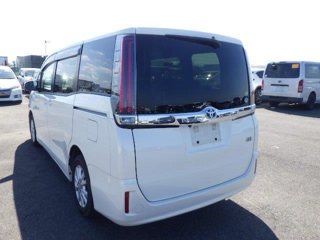 TOYOTA NOAH G 2018