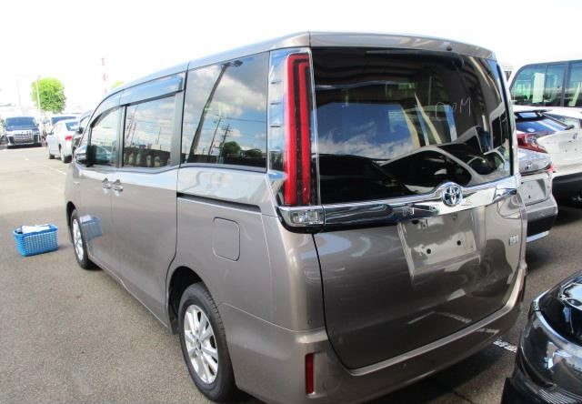 TOYOTA NOAH G 2019