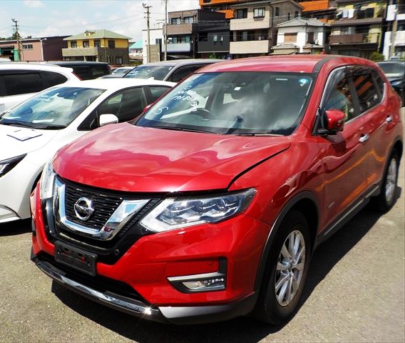 NISSAN X-TRAIL 2018