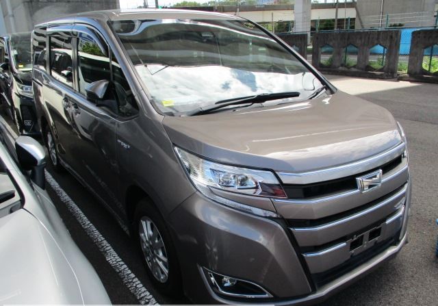 TOYOTA NOAH G 2019