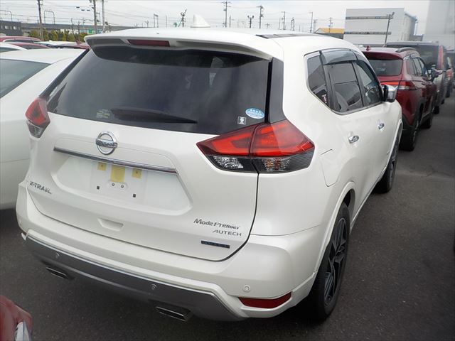 NISSAN X-TRAIL MODE PREMIER 2018