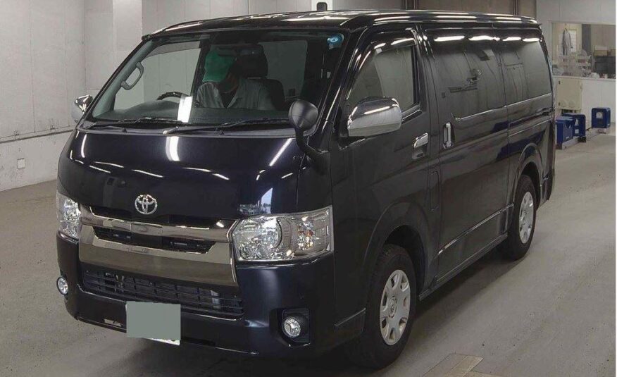 TOYOTA HIACE SUPER GL 2018