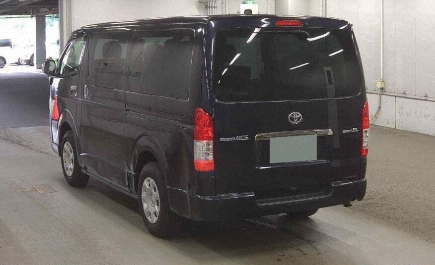 TOYOTA HIACE SUPER GL 2018