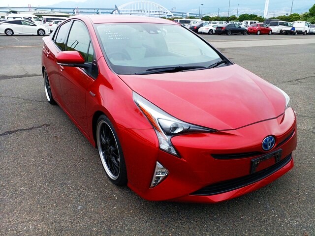 TOYOTA PRIUS S TOURING 2018