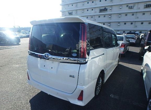 TOYOTA NOAH SI 2020