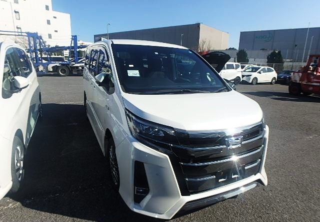 TOYOTA NOAH SI 2020