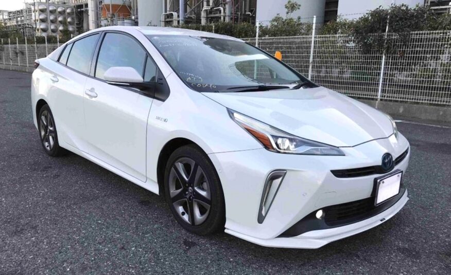 TOYOTA PRIUS 2019