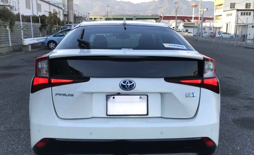 TOYOTA PRIUS 2019